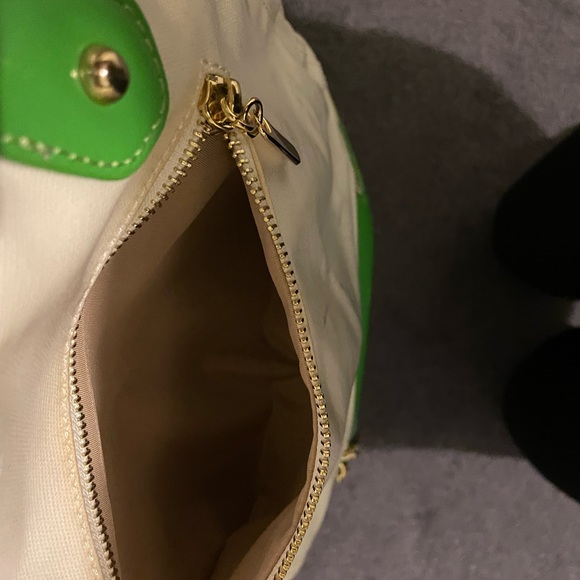 SOLD * SOLD Women’s Limited Edition Travel Tote Shiny Crème with Green Accents - Picture 7 of 16
